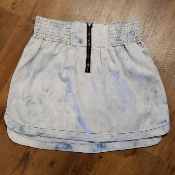 Roxy bleach washed light denim skirt zip front - Picture 1 of 8
